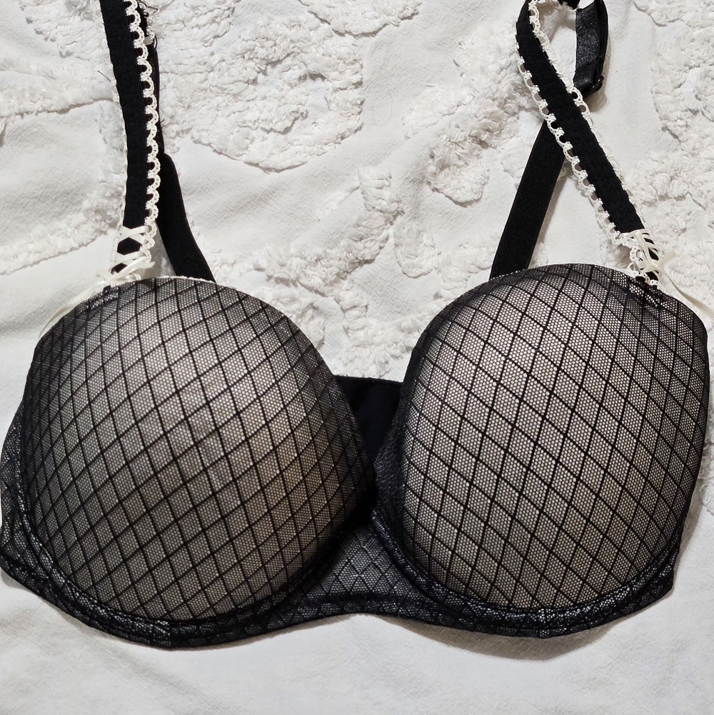 La Vie En Rose Black + White Mesh Crochet Bow Balconette Bra - Size 36D Retro